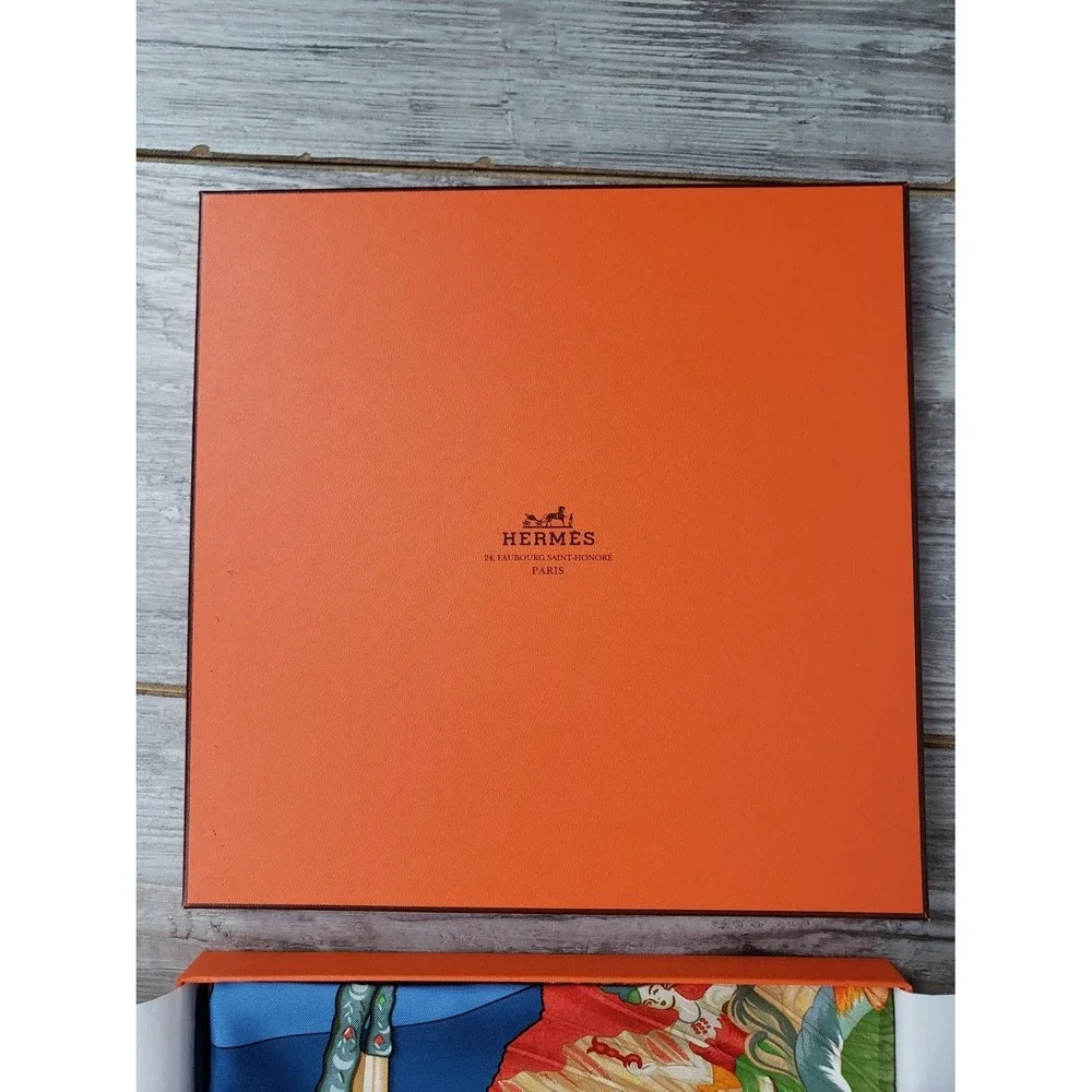 Hermès Brise de Charme 35in Silk Scarf Blue Equestrian Fan Design w Box